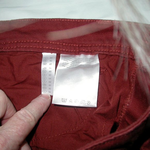 Rust Yessica (German) Jeans - Picture 8 of 8